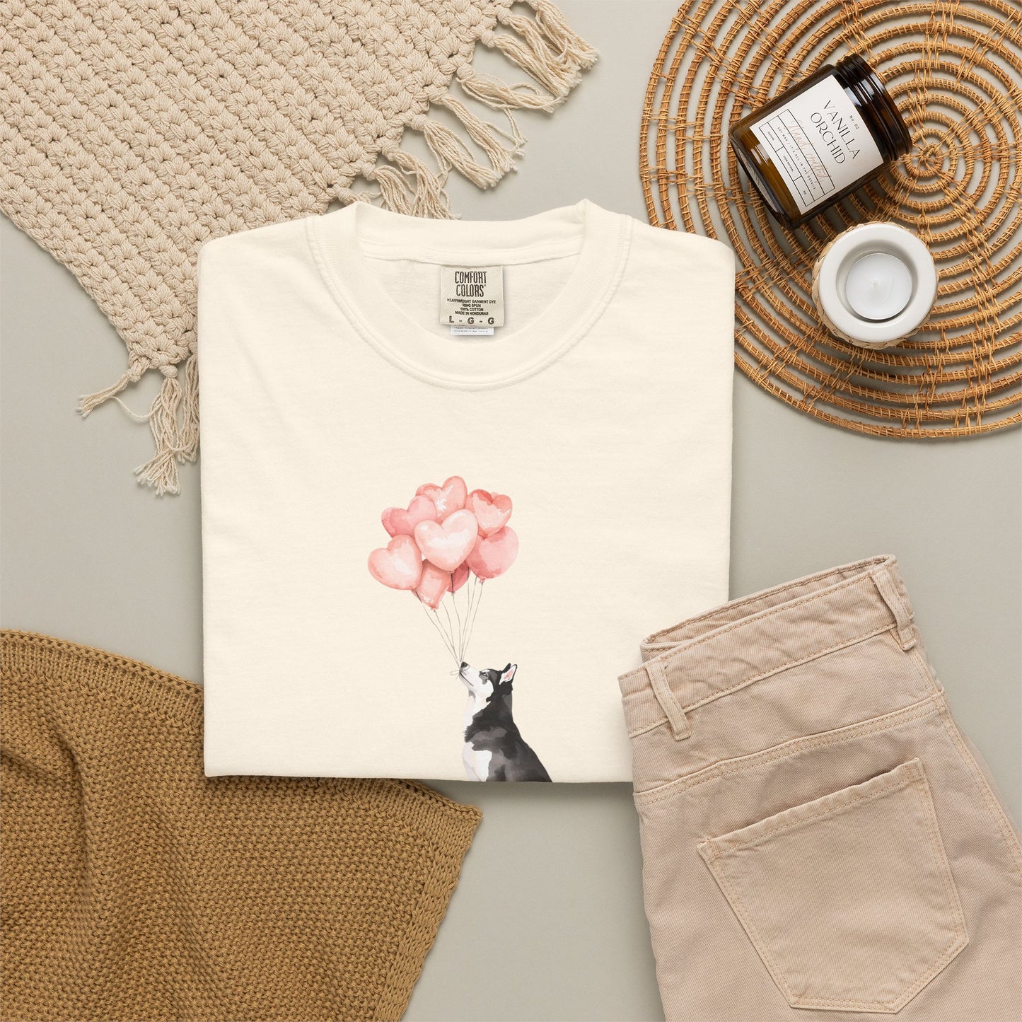 Siberian Husky with Heart Balloons Comfort Colors Tee