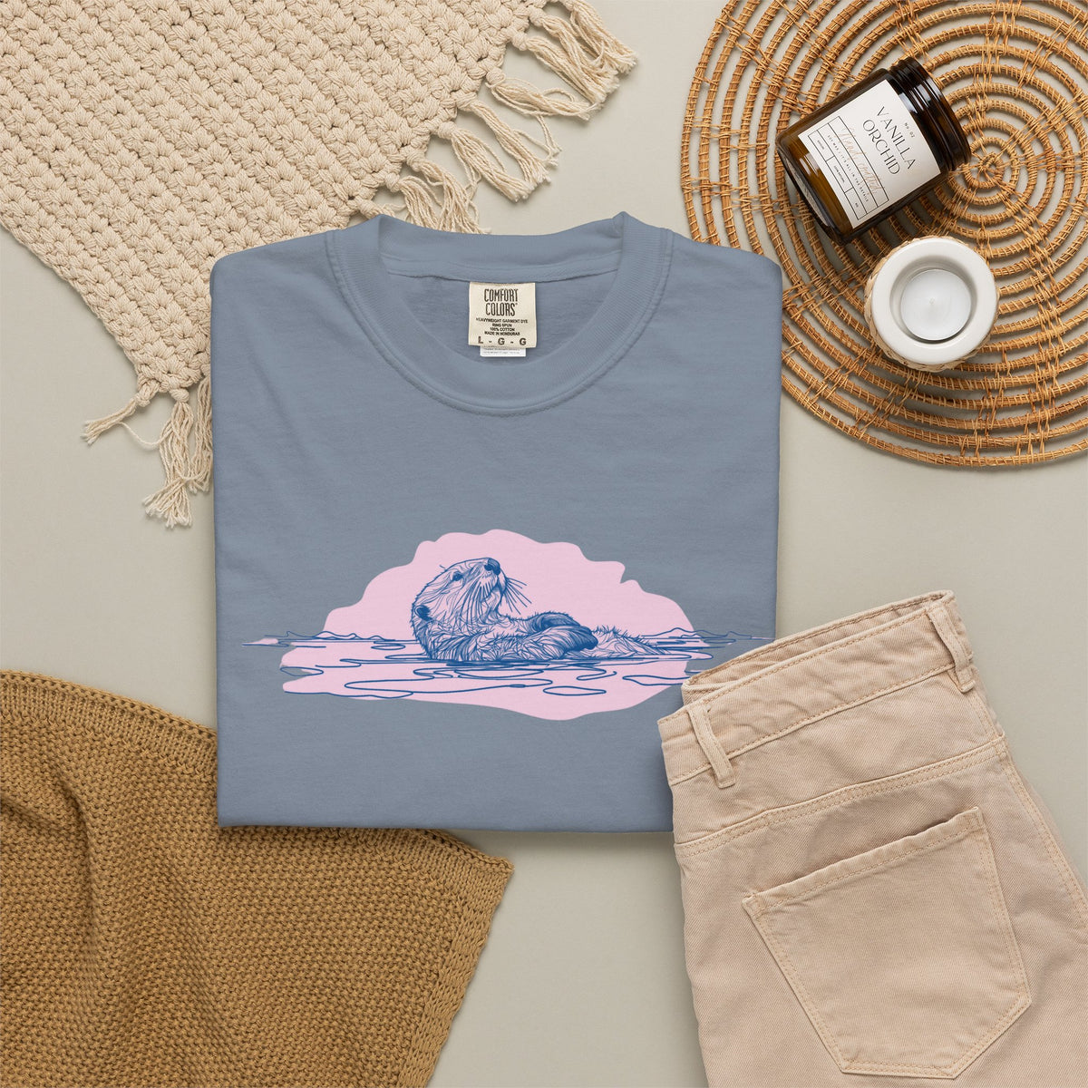 Sea Otter T-Shirt | Floating Otter Comfort Colors Tee