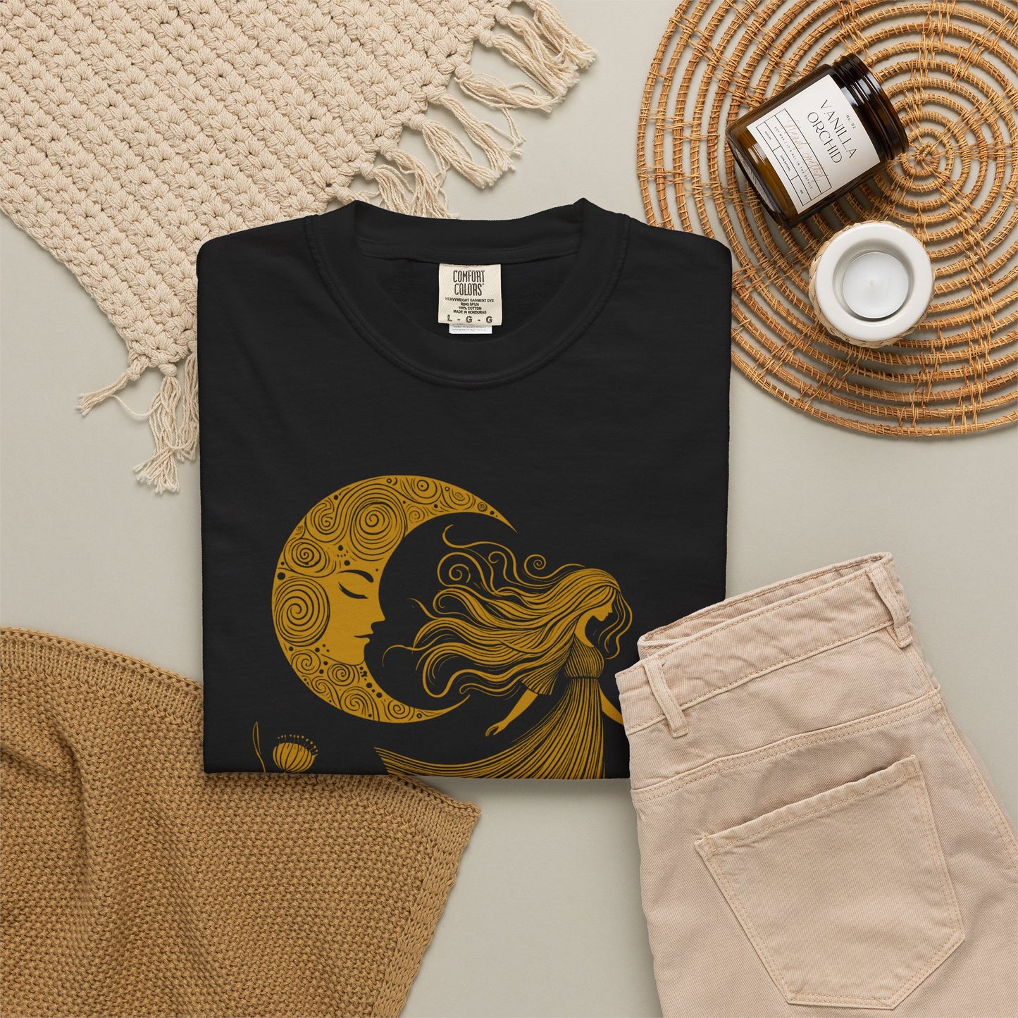 They Didn't Burn Witches They Burned Women Comfort Colors Graphic T-Shirt |  Moon Goddess Tee